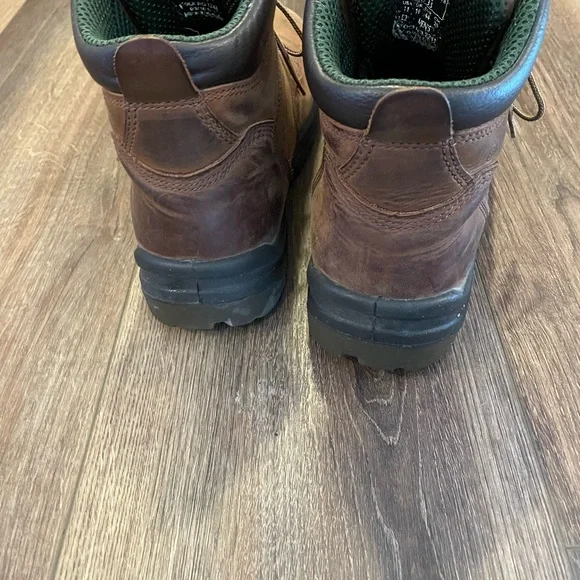 Men’s size 11 Red Wing composite toe work boots. - Picture 4 of 7